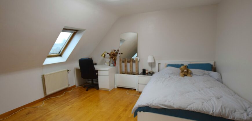 AU KATTEBROEK: BELLE MAISON DE 208M² PEB D 5 CHAMBRES