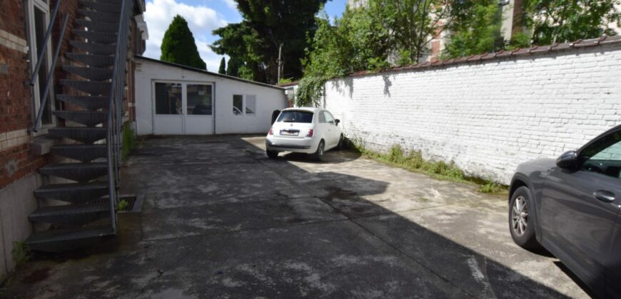 A côté du parc Baudouin appartement lumineux + emplacement parking