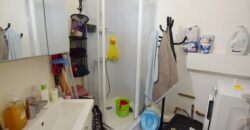 1 chambre de 59m2 petite copropriété à côté du métro Hankar et proche des grands axes routiers