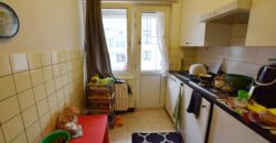 1 chambre de 59m2 petite copropriété à côté du métro Hankar et proche des grands axes routiers