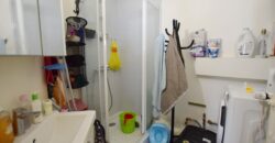 1 chambre de 59m2 petite copropriété à côté du métro Hankar et proche des grands axes routiers