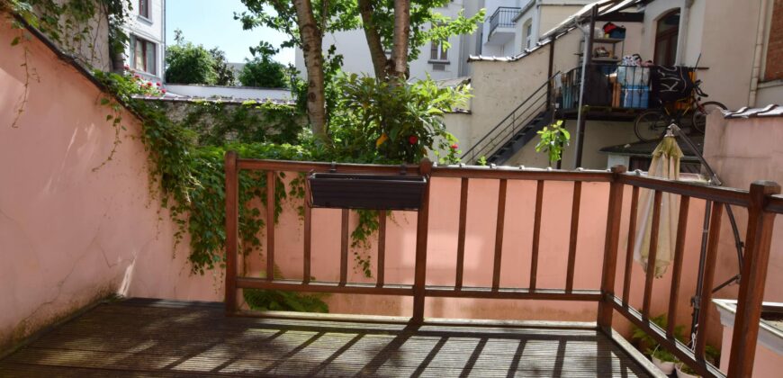 Quartier Parc Josaphat/Place de la Patrie: Belle maison Bruxelloise adaptée aux chaises roulantes