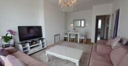 Licht appartement van 66 m² met prachtig terras met uitzicht over de stad.