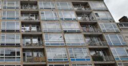 Licht appartement van 66 m² met prachtig terras met uitzicht over de stad.