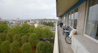 Apartamento de dos habitaciones de 71m2 situado en rue Victor Olivier 8 Anderlecht PEB D con terraza