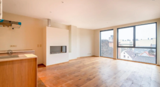 Plaza Grande del centro: Duplex Moderno 110m² con 3 habitaciones