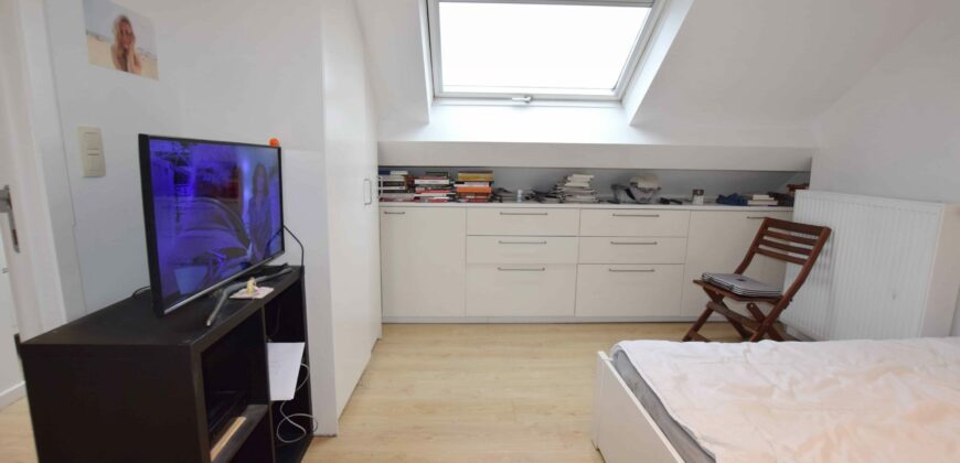 LOT: SOUSPLEX 120m²avec jardin et STUDIO