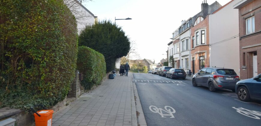 Quartier TOMBERG: VENTE: LOT: Souplex 2 chambres + bureau  avec Jardin + studio