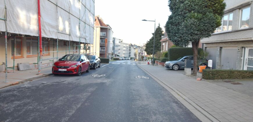 Quartier TOMBERG: VENTE: LOT: Souplex 2 chambres + bureau  avec Jardin + studio