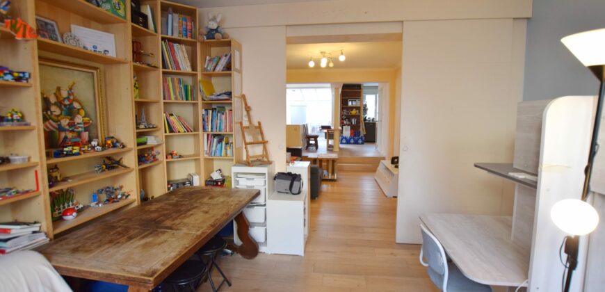 Quartier TOMBERG: VENTE: LOT: Souplex 2 chambres + bureau  avec Jardin + studio