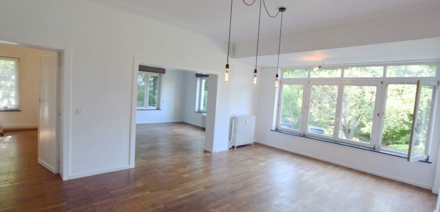 Superbe duplex 2 ch + bureau dans cadre verdoyant