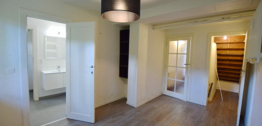Superbe duplex 2 ch + bureau dans cadre verdoyant