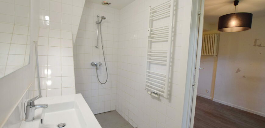 Superbe duplex 2 ch + bureau dans cadre verdoyant